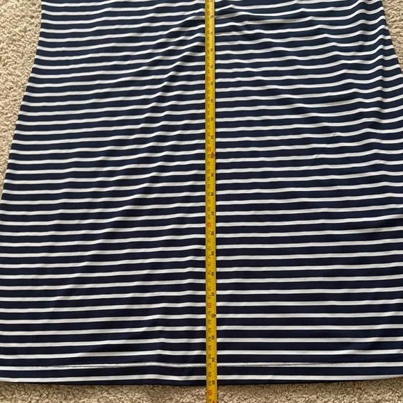 Vineyard Vines Navy and White Striped Top - Picture 5 of 12
